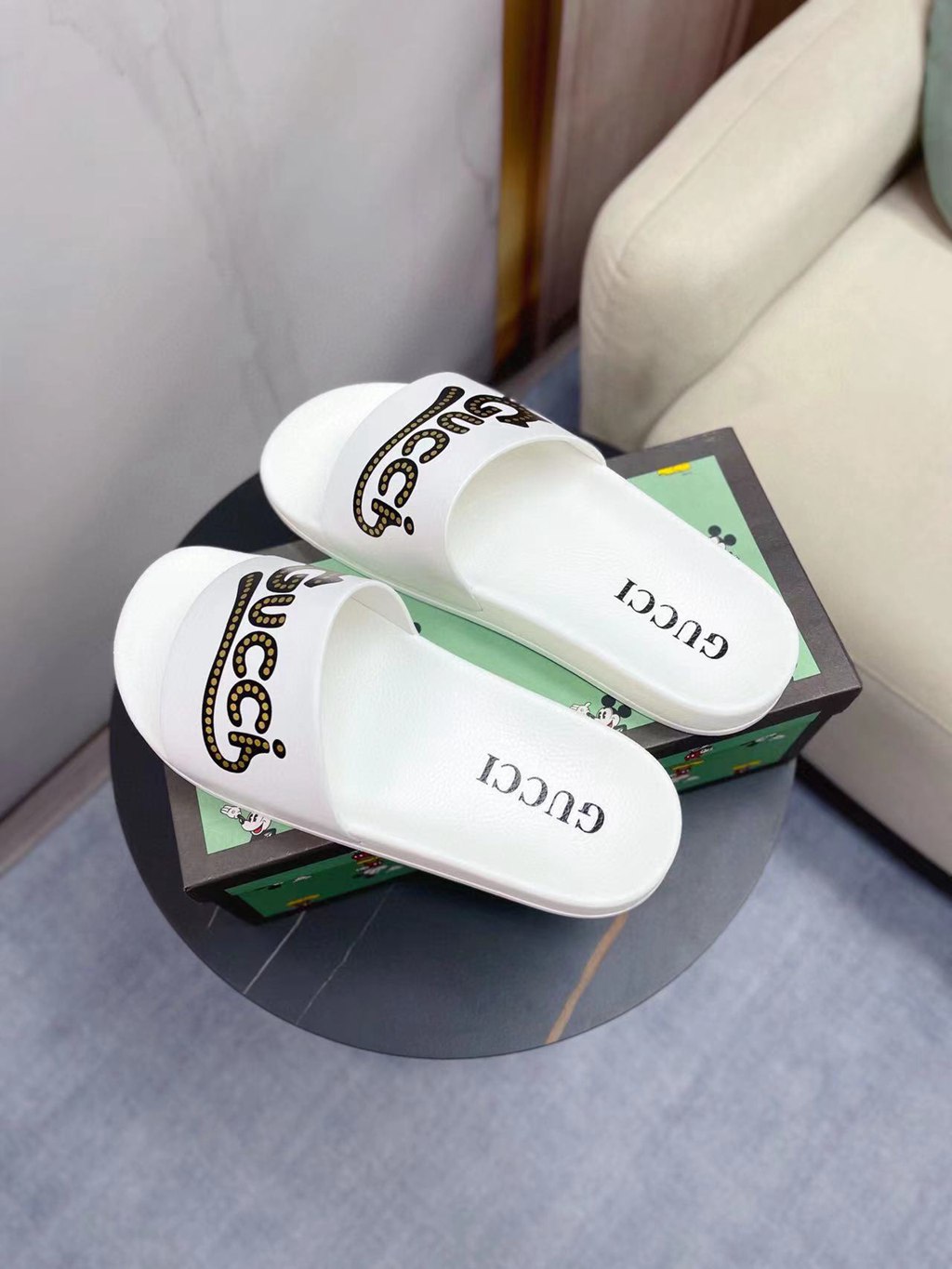 SANDALS